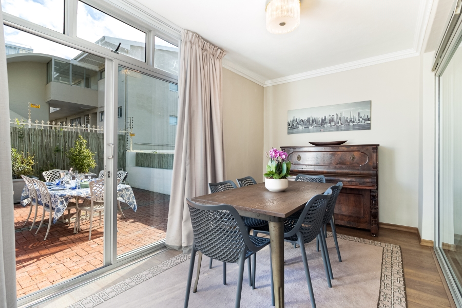 2 Bedroom Property for Sale in Mouille Point Western Cape